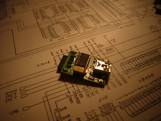 https://raw.githubusercontent.com/wiki/mist-devel/mist-board/serial_pcb.jpg